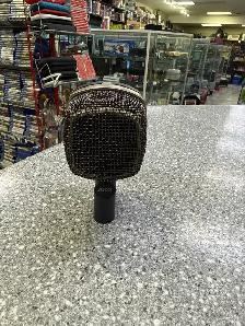 AKG D12 VR Dynamic Kick Drum Microphone - Photo 3