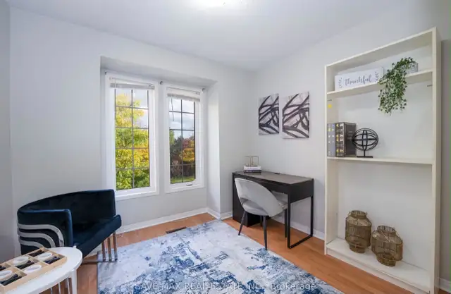 ROOMS FOR RENT IN BRAMPTON – NEAR MOUNT PLEASANT GO STATION