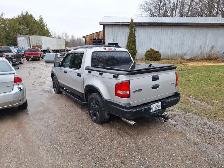 2007 Ford Sport Trac - Photo 2