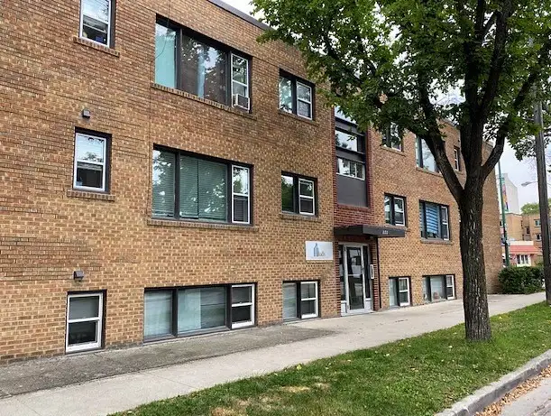 Spacious 2-Bedroom Apartment in Corydon Village – $1,326/Month