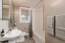 Spacious 2-Bedroom Apartment in Corydon Village – $1,326/Month - Photo 8