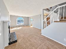 712 Tanguay Court, Kanata – 2 Bedroom, 1.5 Bathroom Condo - Photo 2