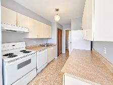 712 Tanguay Court, Kanata – 2 Bedroom, 1.5 Bathroom Condo - Photo 8