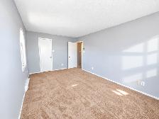 712 Tanguay Court, Kanata – 2 Bedroom, 1.5 Bathroom Condo - Photo 11