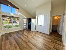Beautiful Garden Home on Newton St. - Photo 4