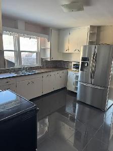 4 Bedroom   Den House with Garage - Photo 19