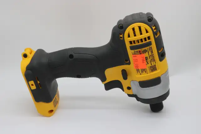 DeWalt Cordless 1/4-inch Impact Driver - Tool Only (#7986)