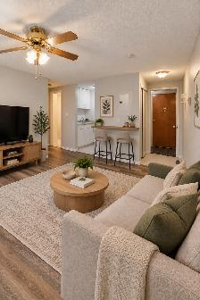 GRAVENHURST: Centennial Place - 2 Bedroom Suite Available! - Photo 5