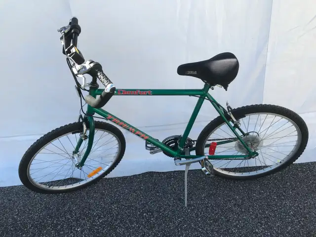 Vélo 18 vitesses homme grandeur 26 po