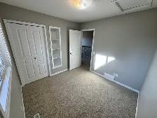Lake Summerside 3 Bed   Den House – Huge Yard, Double Garage - Photo 5