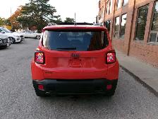 2016 Jeep Renegade 75th Anniversary CERTIFIED | NO ACCIDENTS - Photo 4