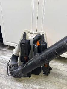 Stihl BR600 Magnum Gas Blower - Photo 2