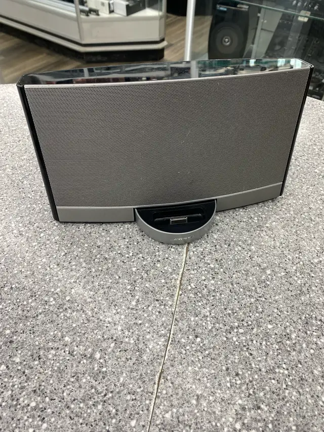 Bose Sounddock Digital Music