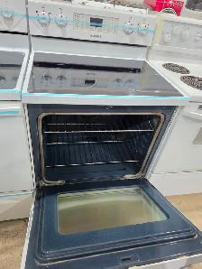 Samsung 30' White Electric Glass Ceramic Top Stove Oven Range - Photo 3
