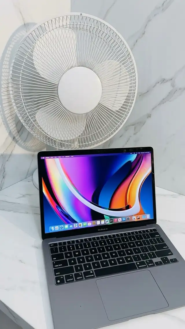 Macbook Air M1 2020 256G Comme NEUF