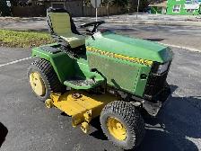 JOHN DEERE 445 RIDING LAWN MOWER