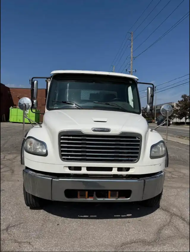 2017 freightliner M2 for sale