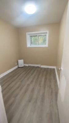 Two bedroom 1 bathroom - Photo 5