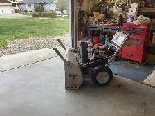 Snow Blower 28" - Photo 3