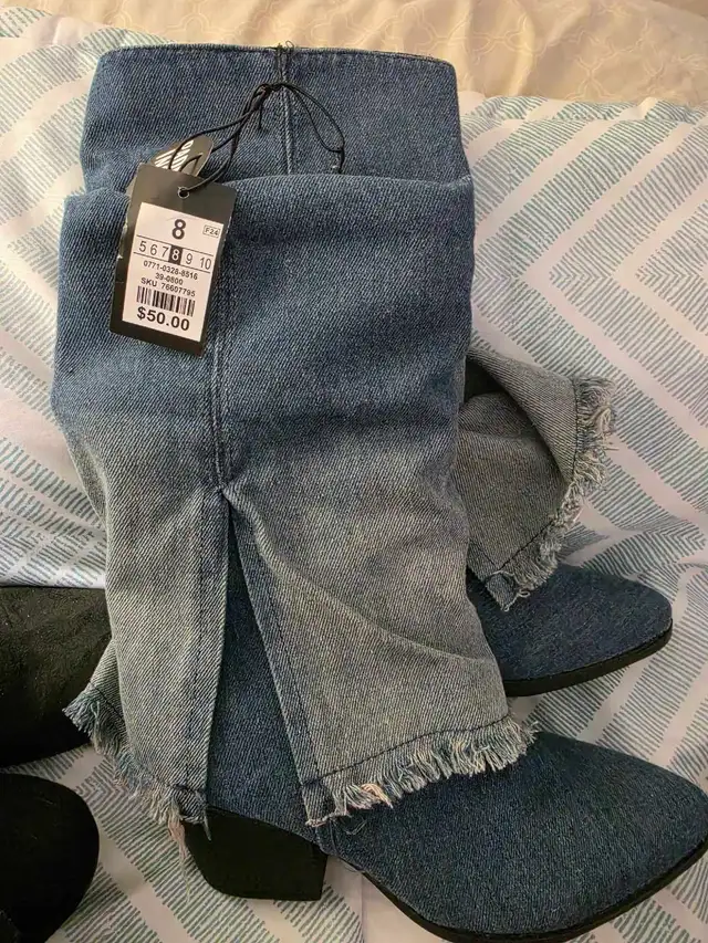 blue jean boots never worn