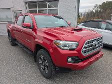 2017 Toyota Tacoma TRD SPORT 4X4