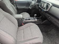 2017 Toyota Tacoma TRD SPORT 4X4 - Photo 10