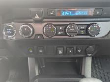 2023 Toyota Tacoma TRD SPORT PREMIUM 4X4 - Photo 18