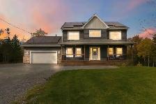 4 beds modern two-storey home for rent. $1300. 42 Wilder Lane
