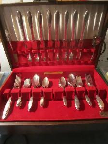 #22-72J   LADY HAMILTON silverware set for 8 - Photo 2