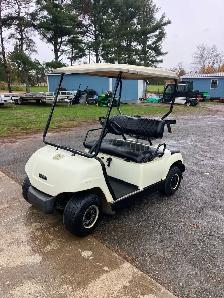 G16 Yamaha Gas Golf Cart - Photo 3