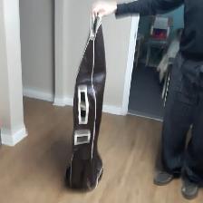 SAC VOYAGE BRUN DOUBLÉ 4PIEDS HAUT POUR ÉQUIPEMENT GOLG: $15.00