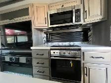 2022 Keystone Montana 3121RL, REAR LIVING SPACIOUS. - Photo 18