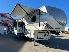 2022 Keystone Montana 3121RL, REAR LIVING SPACIOUS. - Photo 31