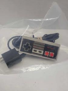 Nintendo NES Classic Mini w/1 controller - Photo 4