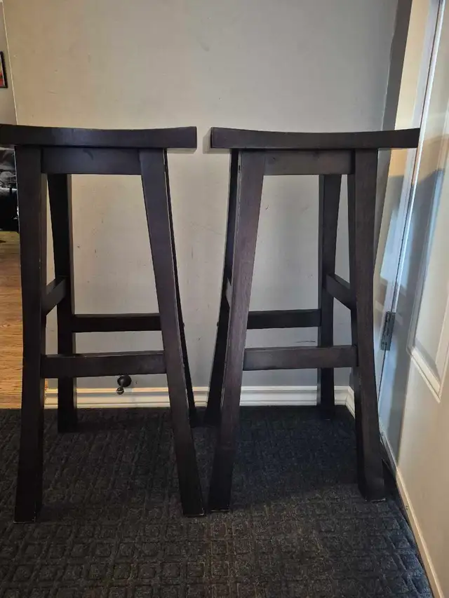 BAR STOOLS
