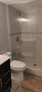 2 Bedroom basement apt on Dufferin & Bloor - Photo 10
