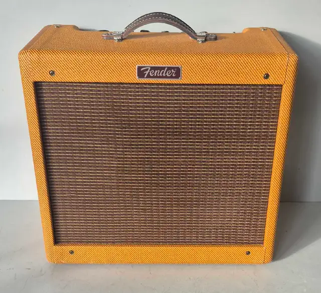 Fender Blues Junior Guitar Amp(31088721)