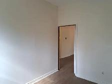 Charming 1 Bedroom   Den | Main Floor & Parking - Photo 9