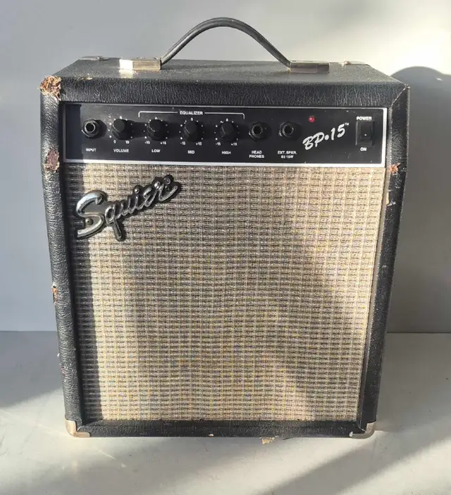 Squire BP15 Guitar Amp (33122103)