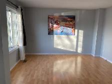3 Bedroom Semi in a Family Oriented Nieghbourhood - Photo 23