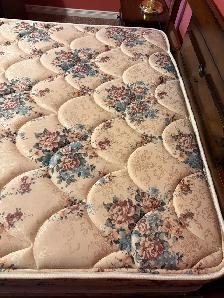 Queen Size Bed #1. - Photo 5