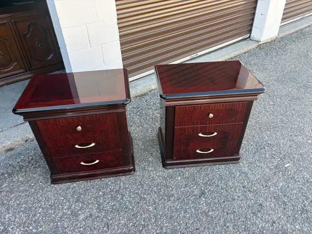 Free delivery used Pair of Mahogany Finish Bedside Tables