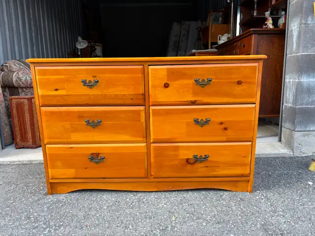 Pine 6 Drawer Dresser