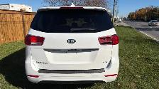 2017 Kia Sedona LX - Photo 5