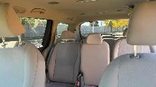 2017 Kia Sedona LX - Photo 10