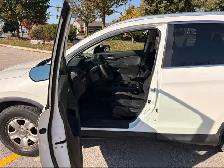 2014 Honda CR-V LX — 217,224 km — As-Is — $8,900 - Photo 5