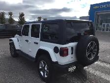 2020 Jeep Wrangler Unlimited Sahara Sahara 4x4 - Photo 3
