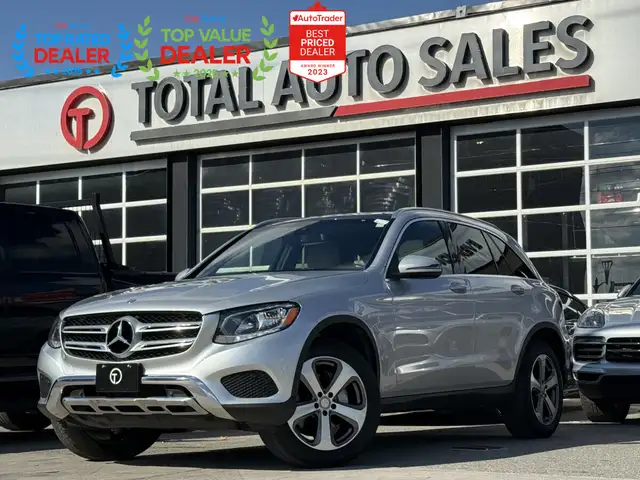2017 Mercedes-Benz GLC PREMIUM PKG | MB SERVICED | AMBIENT LIGHT