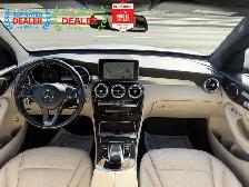 2017 Mercedes-Benz GLC PREMIUM PKG | MB SERVICED | AMBIENT LIGHT - Photo 20
