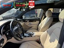 2017 Mercedes-Benz GLC PREMIUM PKG | MB SERVICED | AMBIENT LIGHT - Photo 32